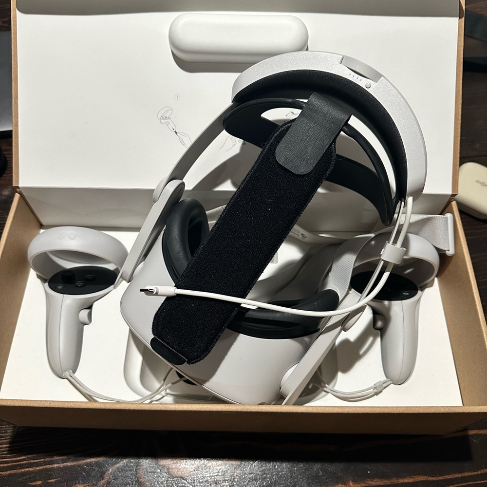 Meta Quest 2 (128 GB) - with battery headband